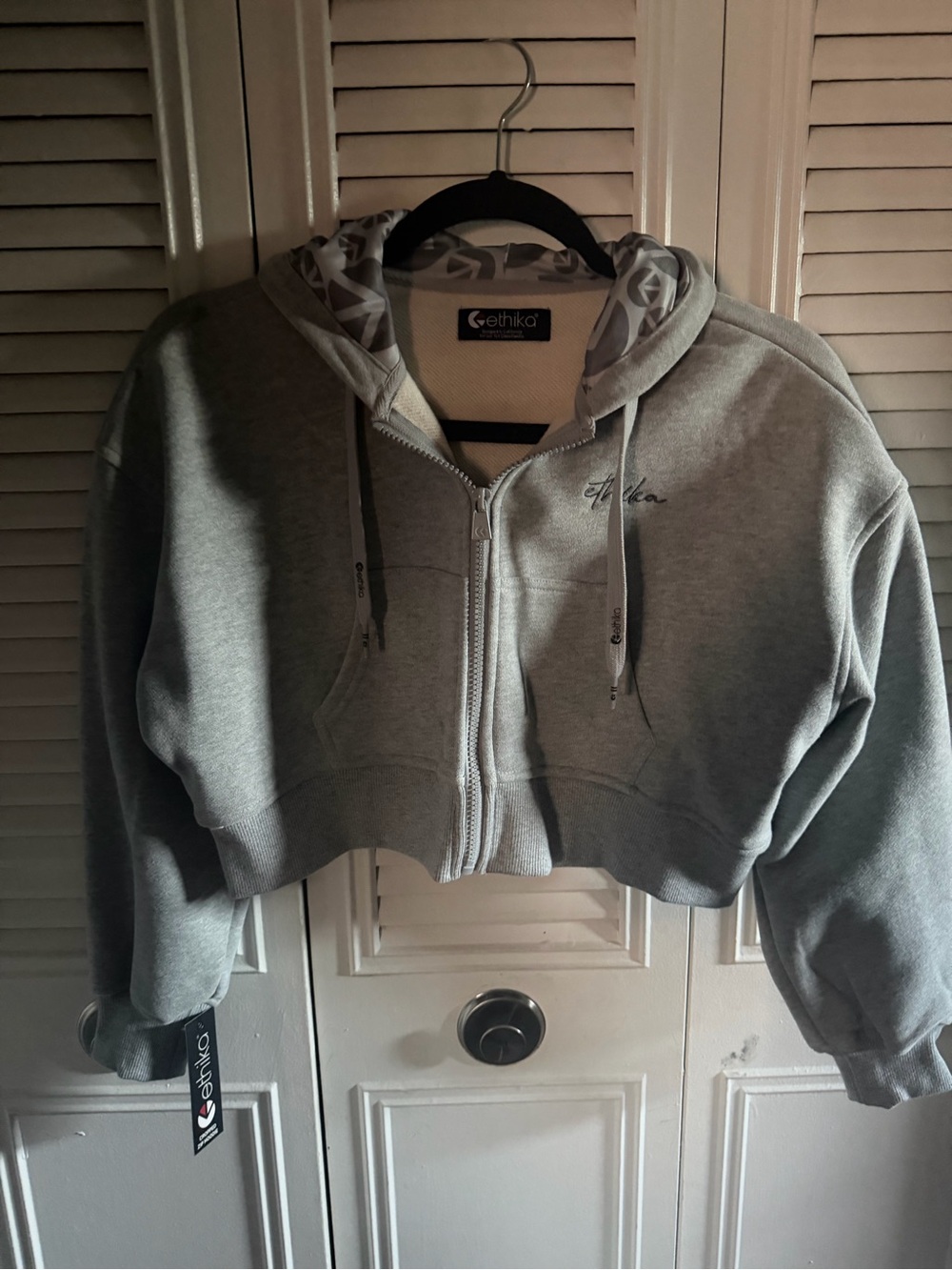 Ethika Girl’s Gray Cropped Zip-Up Hoodie